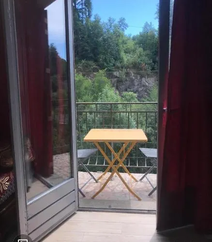 Maison Avec Vue Panoramique A 5Mn De Saint Remi Sur Durolles .